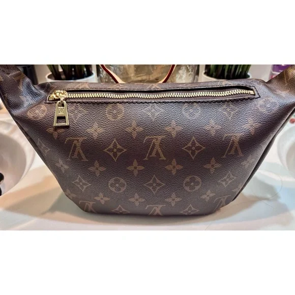 Louis Vuitton Bumbag, Fanny Pack, Belt Bag Dupe - Picture 2 of 3